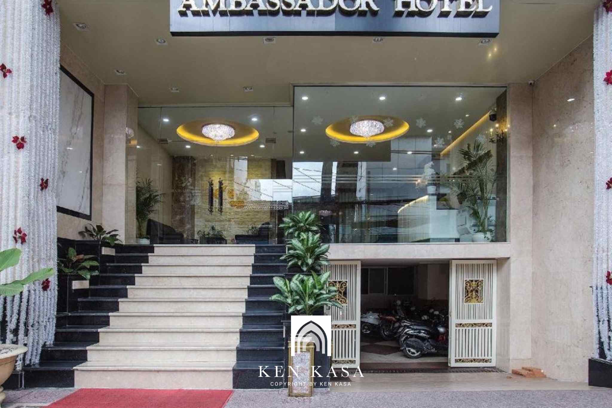 review Ambassador Hanoi Hotel & Travel 
